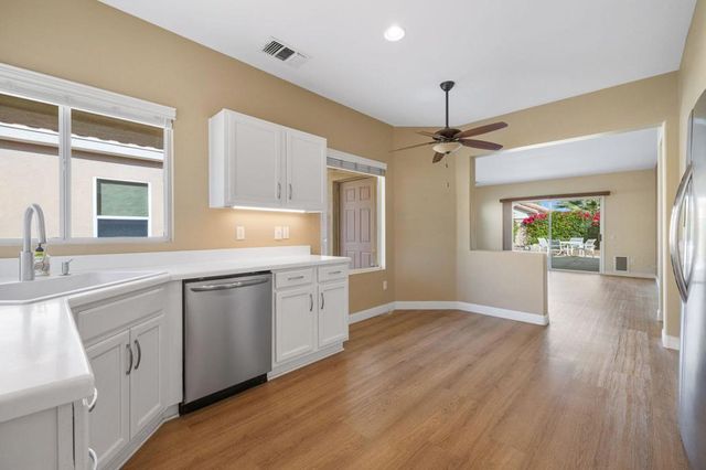 78698 Rockwell Circle, Palm Desert, CA 92211