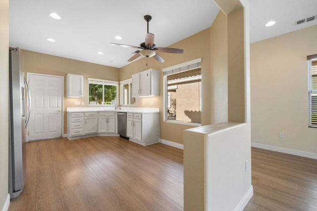 78698 Rockwell Circle, Palm Desert, CA 92211