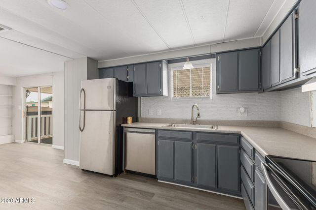 4800 W OCOTILLO Road 72, Glendale, AZ 85301