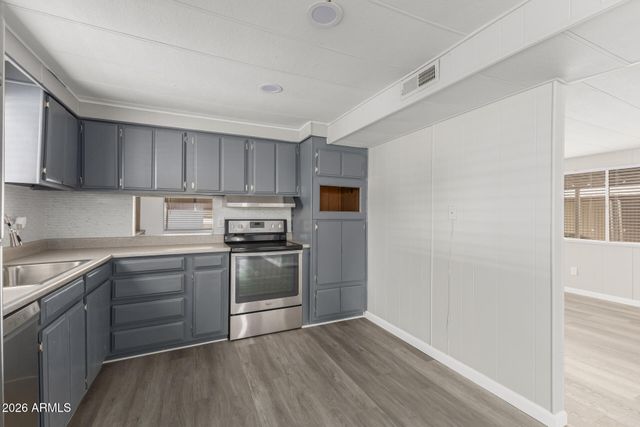4800 W OCOTILLO Road 72, Glendale, AZ 85301