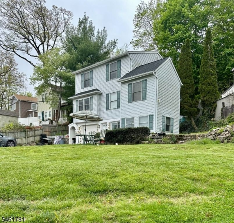100 Shore Rd, Jefferson Twp., NJ 07849 — exterior
