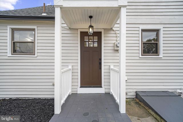 196 TANSBORO RD, Berlin, NJ 08009