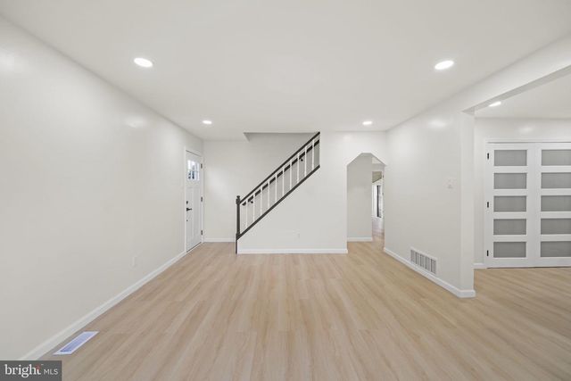 196 TANSBORO RD, Berlin, NJ 08009