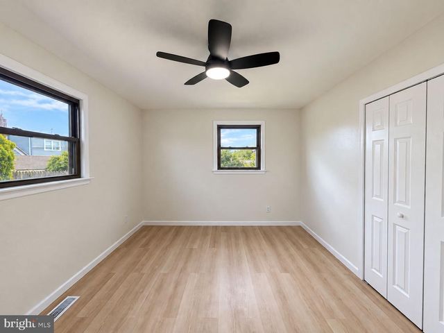 196 TANSBORO RD, Berlin, NJ 08009