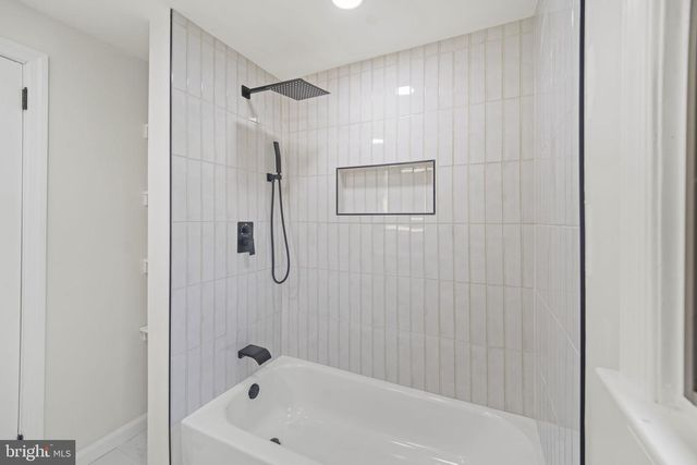196 TANSBORO RD, Berlin, NJ 08009