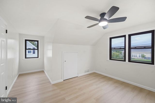 196 TANSBORO RD, Berlin, NJ 08009