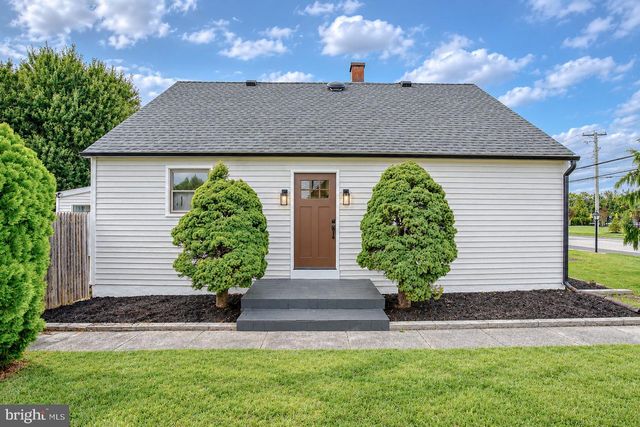 196 TANSBORO RD, Berlin, NJ 08009