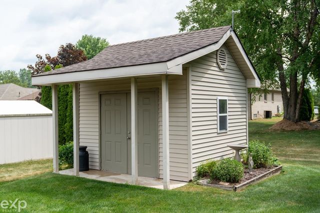 57450 Ruby Lane, Washington Twp, MI 48094