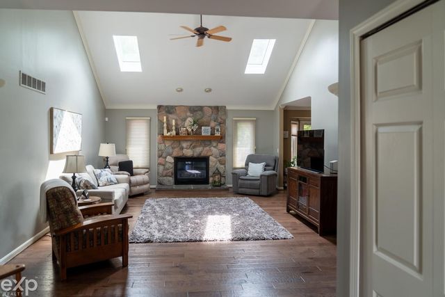 57450 Ruby Lane, Washington Twp, MI 48094