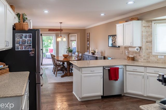 57450 Ruby Lane, Washington Twp, MI 48094