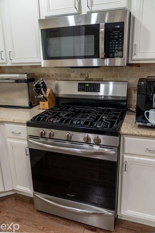 57450 Ruby Lane, Washington Twp, MI 48094