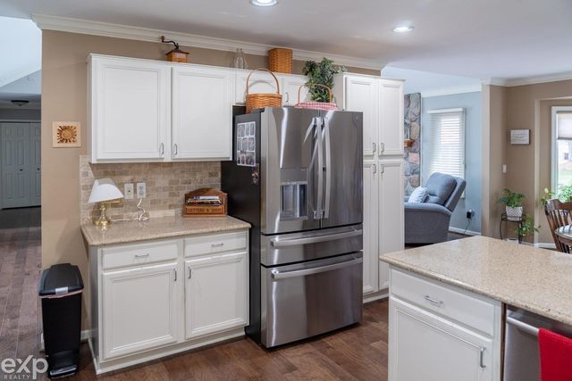 57450 Ruby Lane, Washington Twp, MI 48094