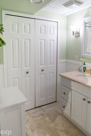 57450 Ruby Lane, Washington Twp, MI 48094