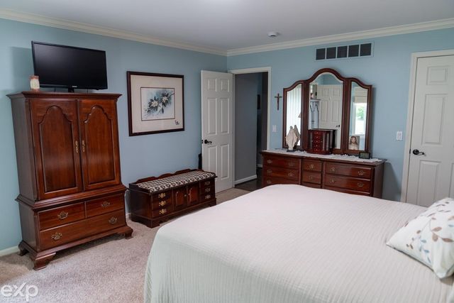 57450 Ruby Lane, Washington Twp, MI 48094