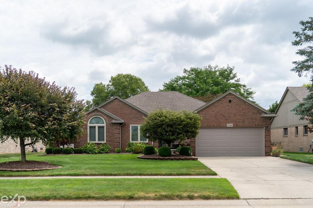 57450 Ruby Lane, Washington Twp, MI 48094