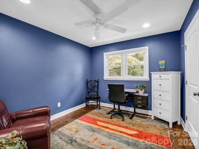 59 Underhill Road, Hendersonville, NC 28792
