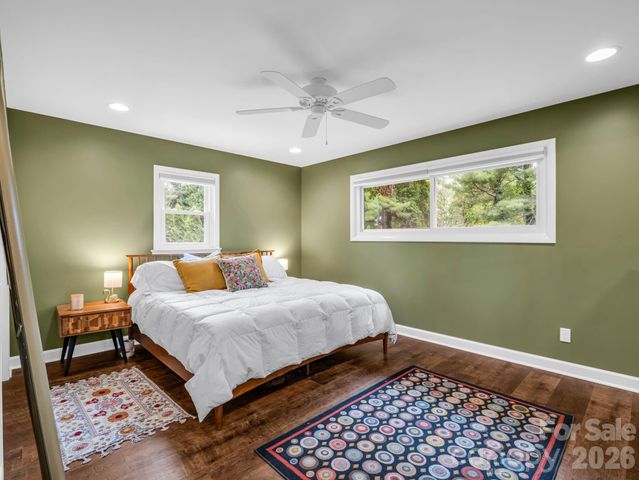 59 Underhill Road, Hendersonville, NC 28792