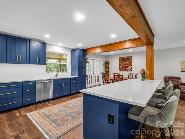 59 Underhill Road, Hendersonville, NC 28792
