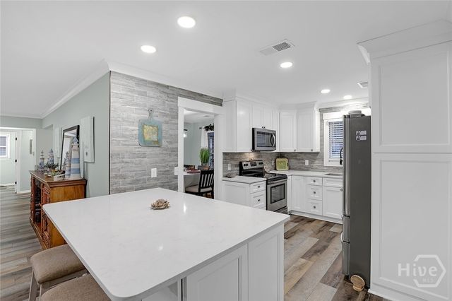 206 Hillary Road, Savannah, GA 31410