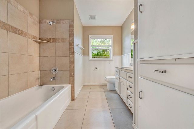 305 Francis Drive, College Station, TX 77840