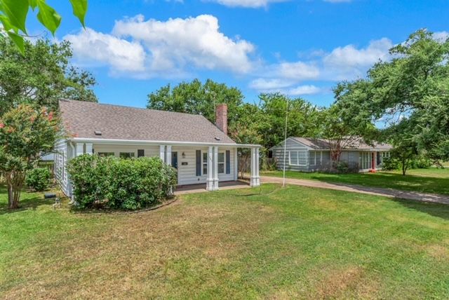 305 Francis Drive, College Station, TX 77840