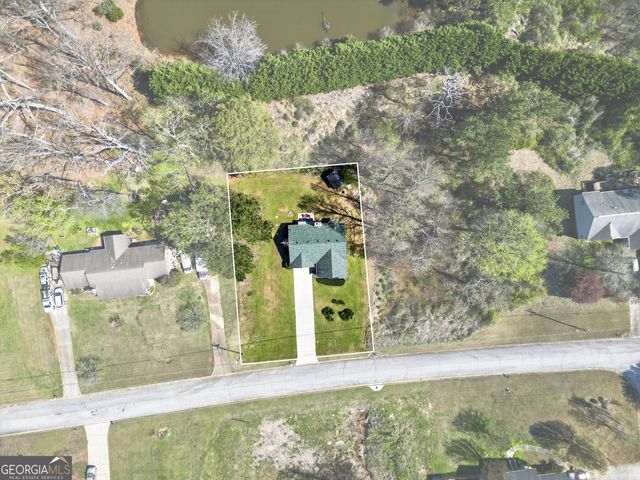 217 Farmbrook Parkway, Stockbridge, GA 30281