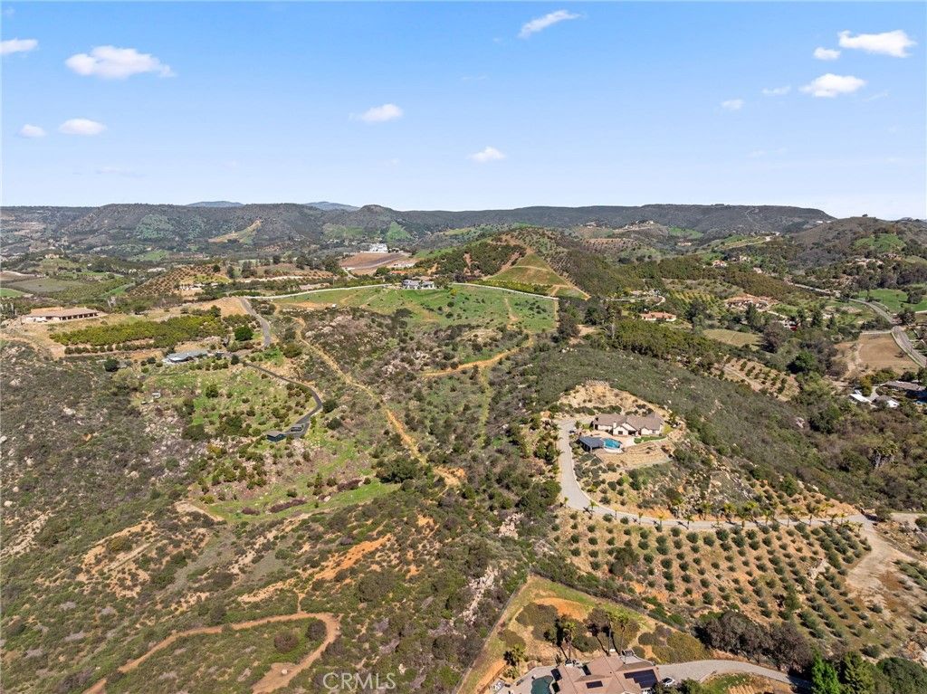 Image 11 of property listing at 2 Las Palmeras, Temecula, CA 92590