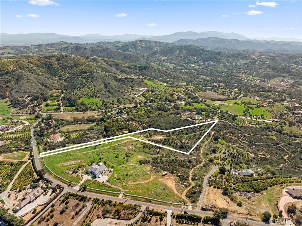 Image 15 of property listing at 2 Las Palmeras, Temecula, CA 92590