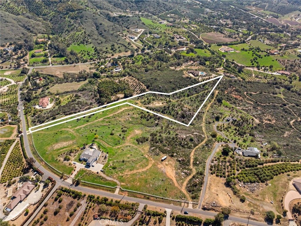 Image 18 of property listing at 2 Las Palmeras, Temecula, CA 92590