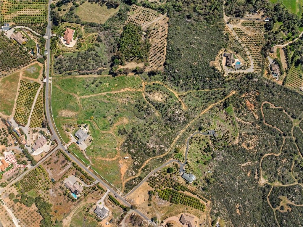 Image 21 of property listing at 2 Las Palmeras, Temecula, CA 92590