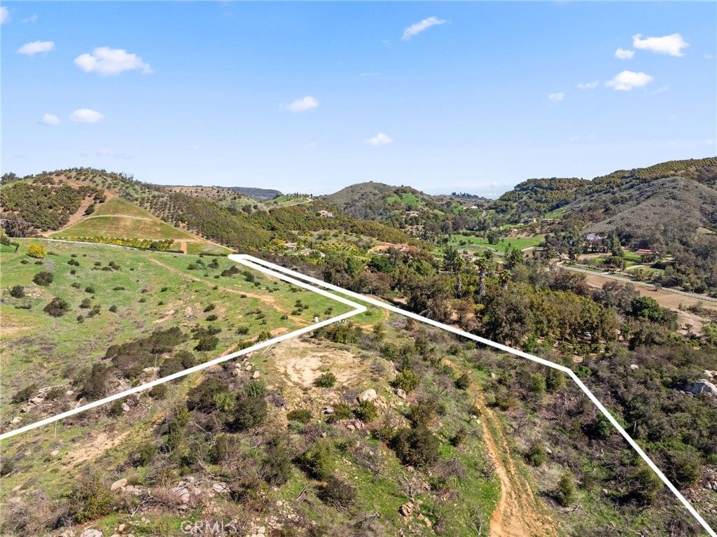 Image 28 of property listing at 2 Las Palmeras, Temecula, CA 92590