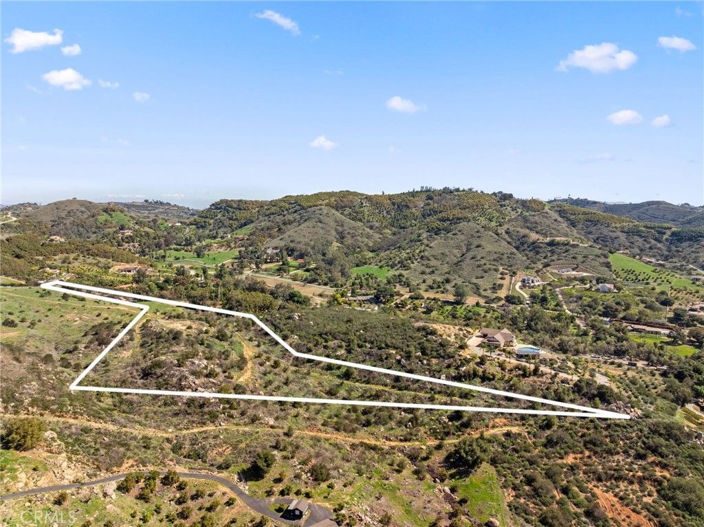 Image 31 of property listing at 2 Las Palmeras, Temecula, CA 92590