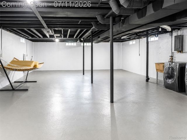 3120 La Salle Drive, Ann Arbor, MI 48108