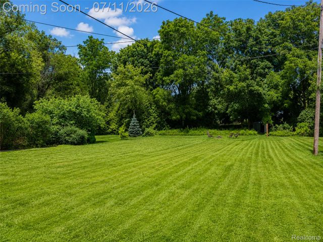 3120 La Salle Drive, Ann Arbor, MI 48108
