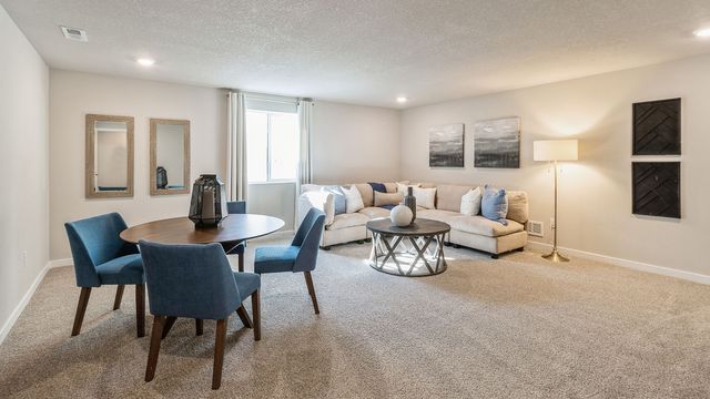 3005 Sweetwater Drive, Des Moines, IA 50320