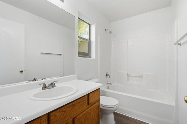 3712 W DARROW Street, Phoenix, AZ 85041