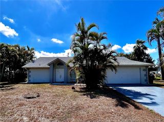 310 SE 29th TER, Cape Coral, FL 33904