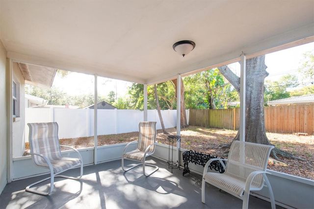 1824 CHATEAU DRIVE W, Clearwater, FL 33756