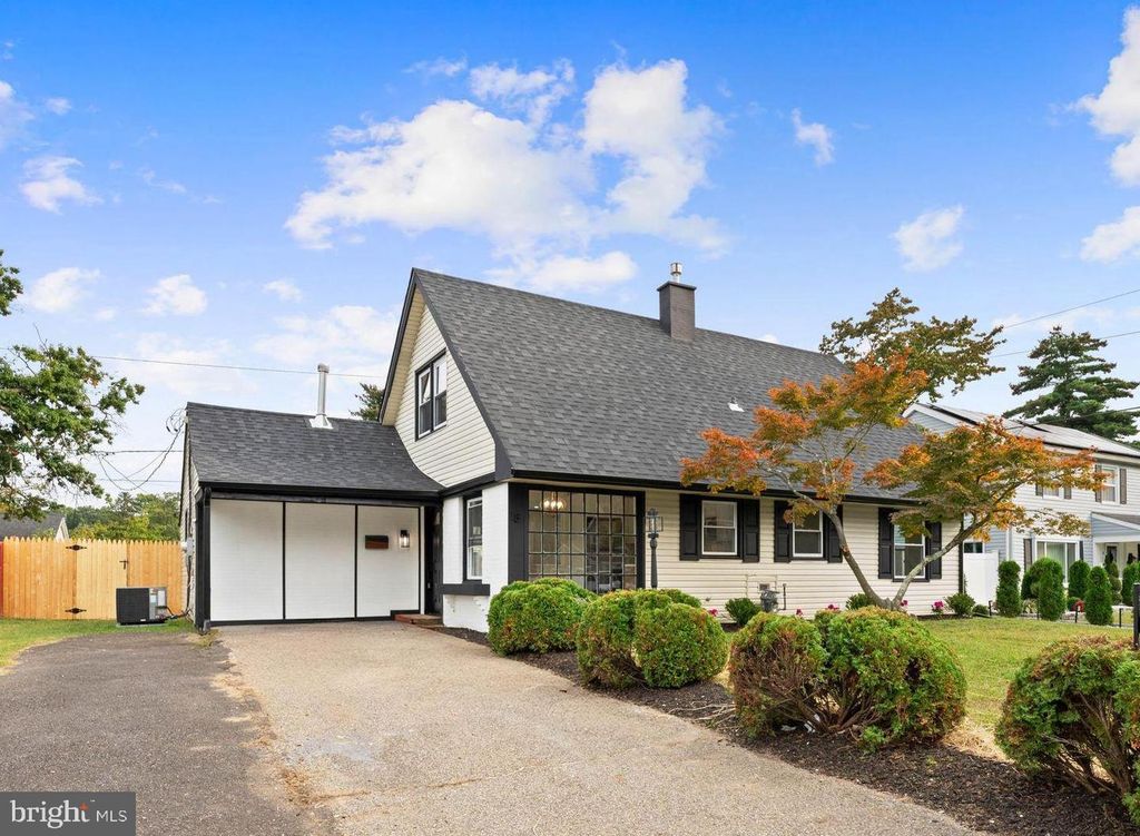 18 SPIRALWOOD LN, Willingboro, NJ 08046