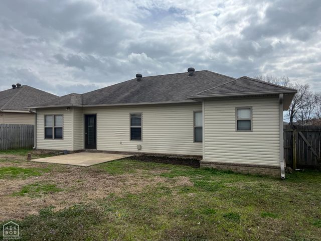 346 Wildwood, Jonesboro, AR 72405