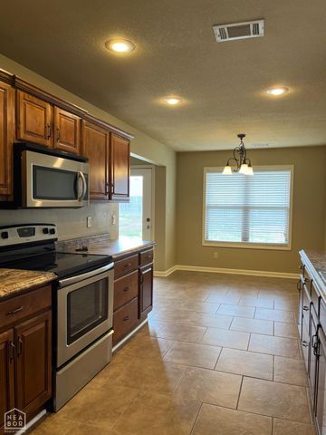 346 Wildwood, Jonesboro, AR 72405