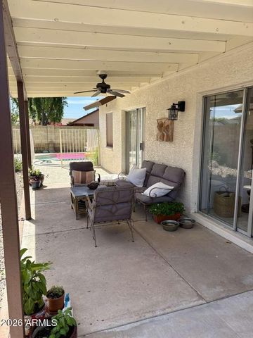 1833 E BLUEFIELD Avenue, Phoenix, AZ 85022