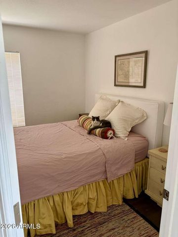 1833 E BLUEFIELD Avenue, Phoenix, AZ 85022