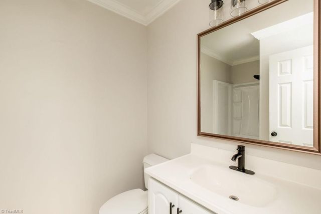 2663 Cottage Place, Greensboro, NC 27455