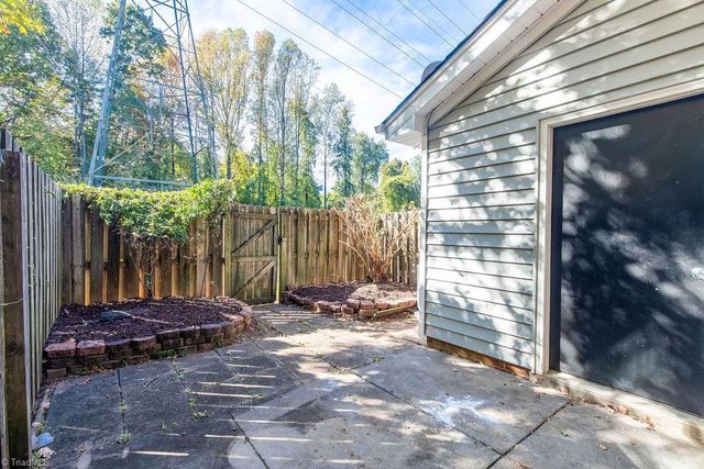 2663 Cottage Place, Greensboro, NC 27455