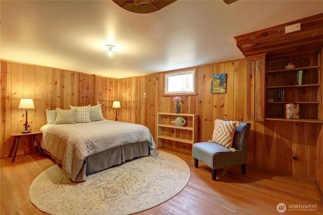 7504 27th Avenue NW, Seattle, WA 98117