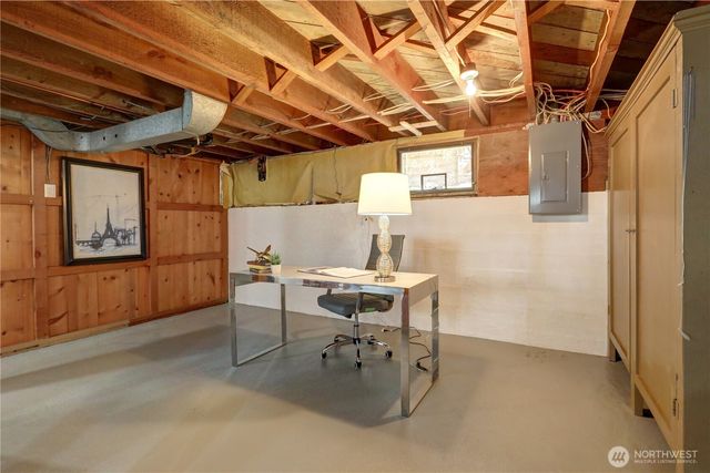 7504 27th Avenue NW, Seattle, WA 98117