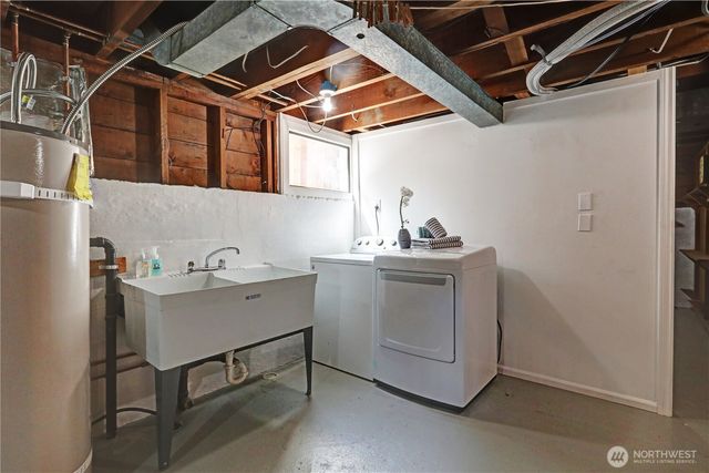 7504 27th Avenue NW, Seattle, WA 98117