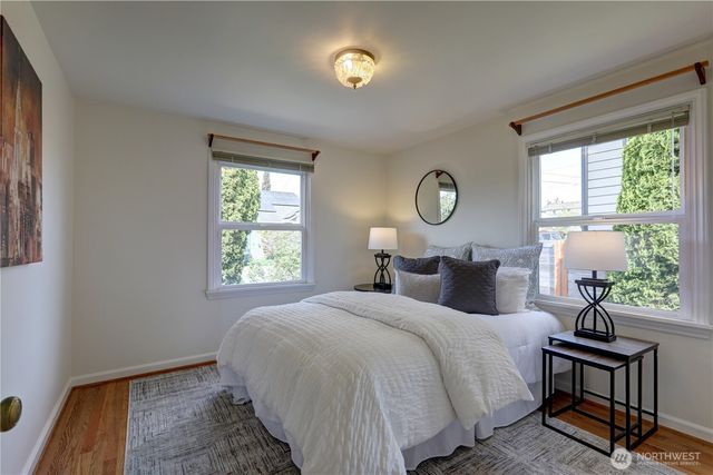 7504 27th Avenue NW, Seattle, WA 98117