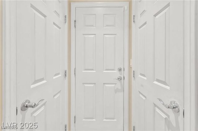 9696 Grayson Hills Street, Las Vegas, NV 89139